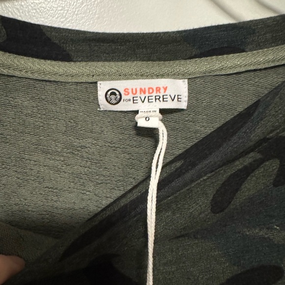 Sundry for evereve camo sweatshirt - Picture 6 of 7